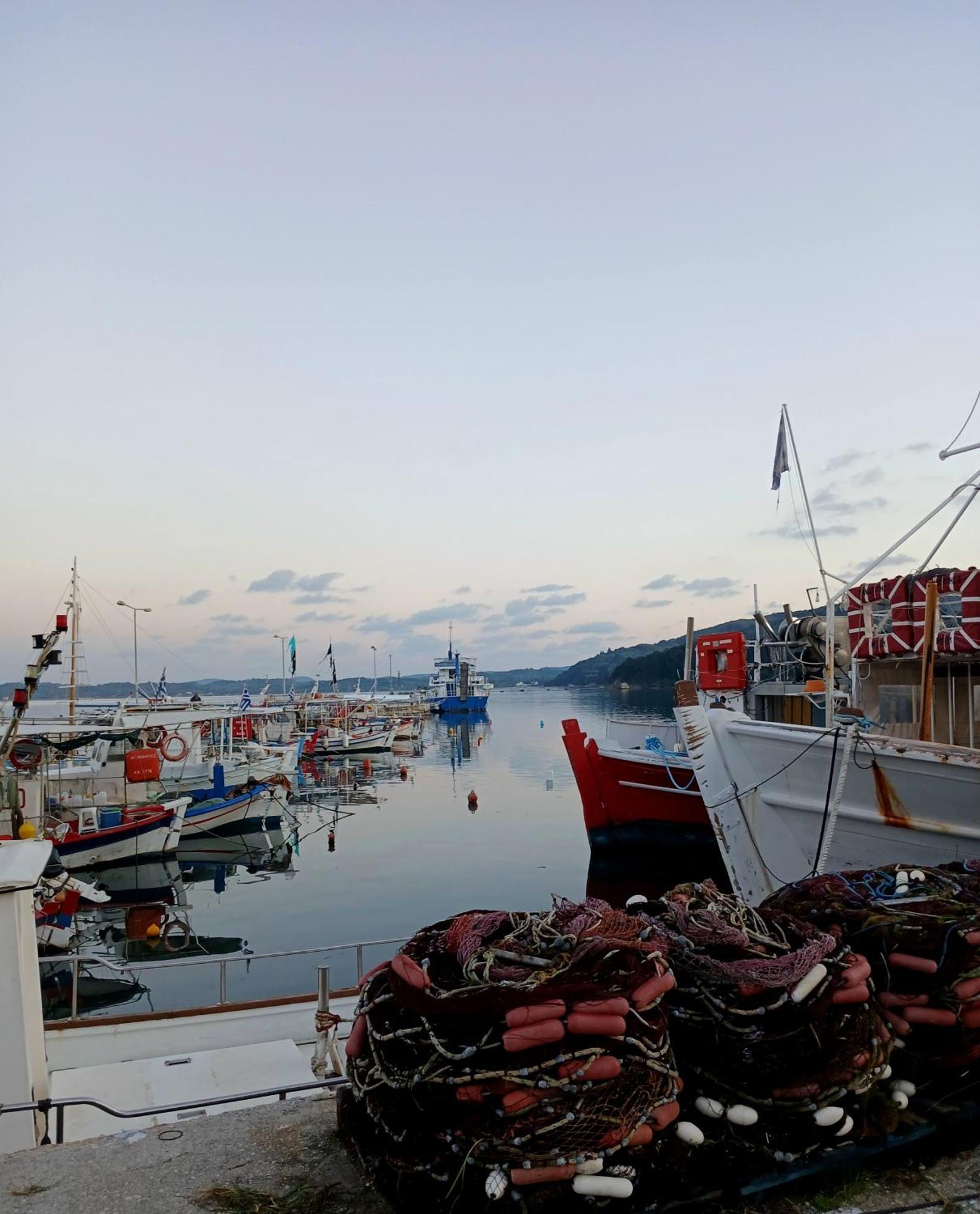 Mirmidones Corfu Apartment Petriti  ภายนอก รูปภาพ