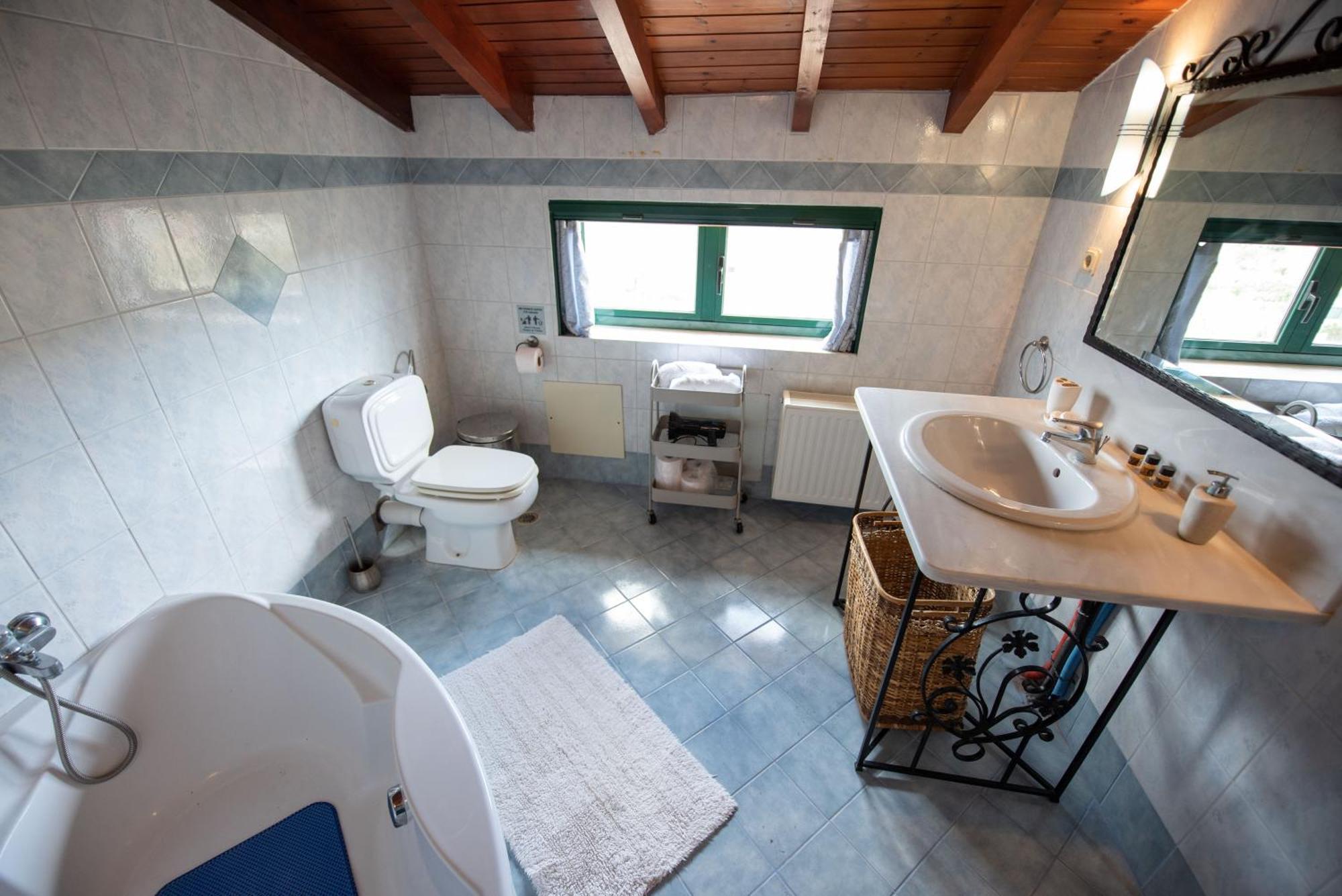 Mirmidones Corfu Apartment Petriti  ภายนอก รูปภาพ